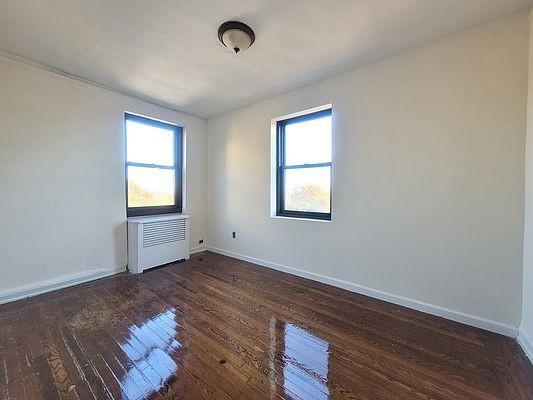 Building Photo - 2 bedroom in Bronx NY 10463