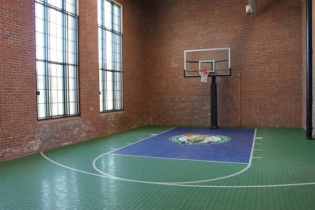 Building Photo - 413 Central Ave