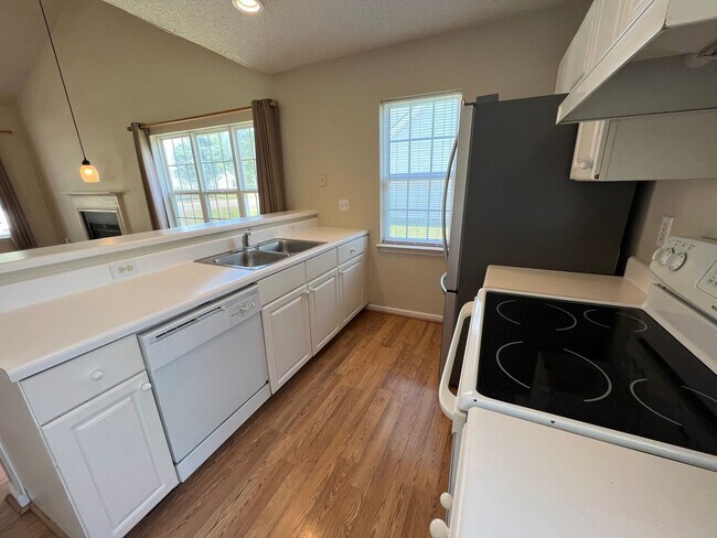 Building Photo - Charming 3 Bedroom, 2 Bath Home in Ogden!