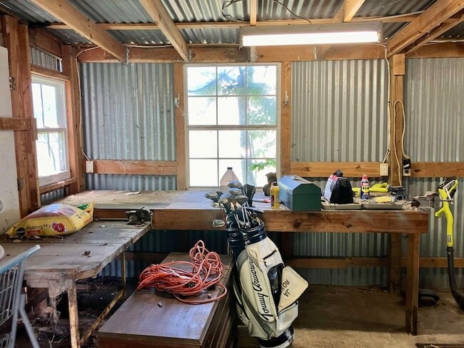 Building Photo - 708 Avenue S