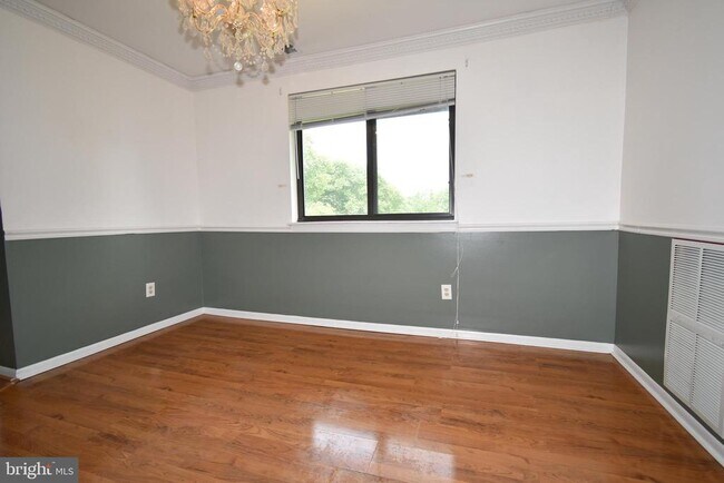 Building Photo - 6017 Majors Ln