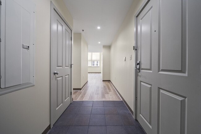 Building Photo - 24 Cobblestone Ln