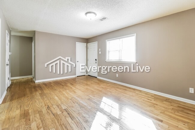 Building Photo - 923 Edgehill