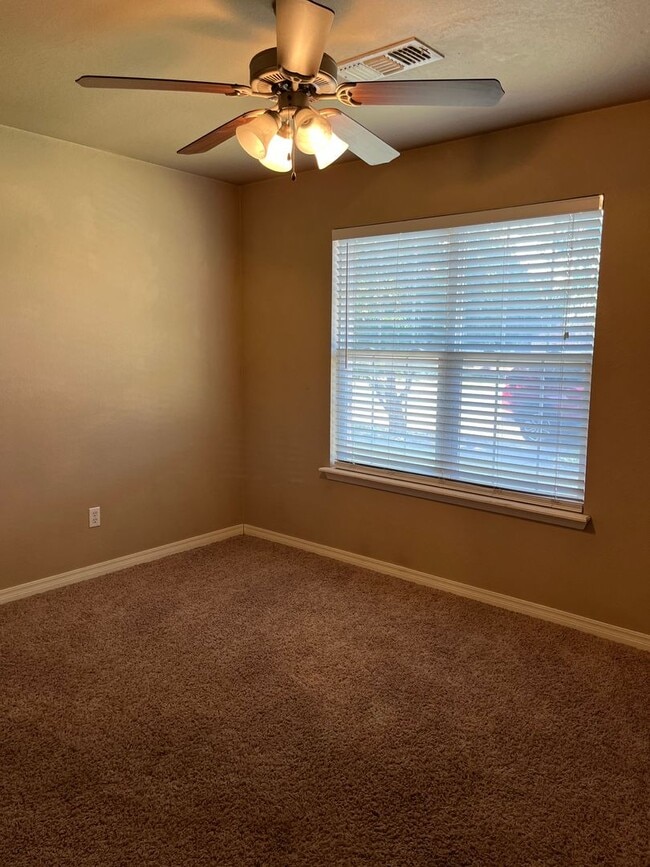 Building Photo - 2800 Steve's Way