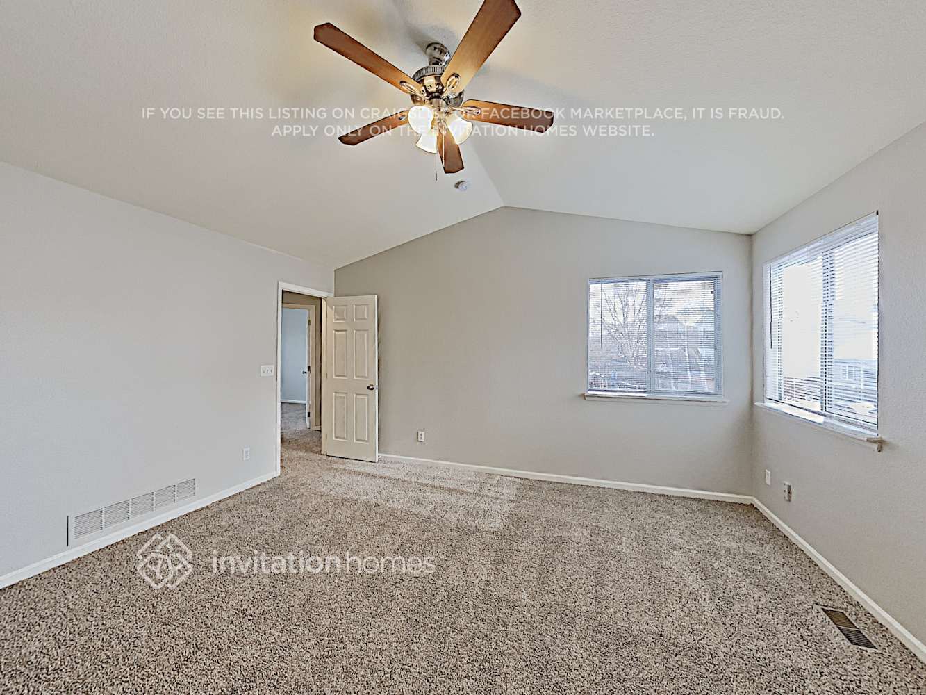 Building Photo - 5844 E 122nd Pl