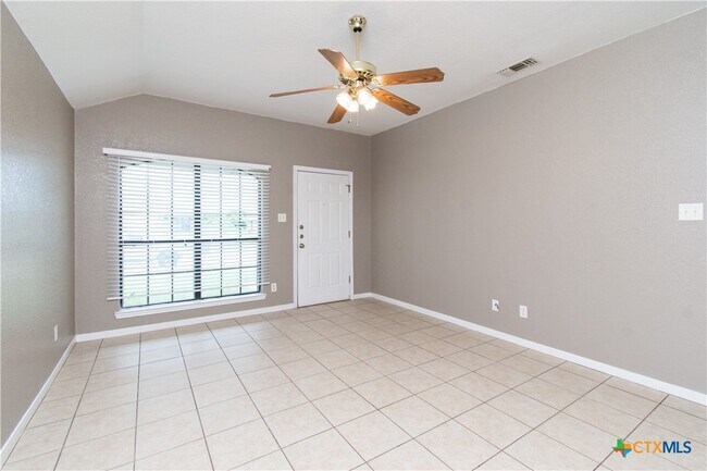 Building Photo - 3007 Dannen Ct