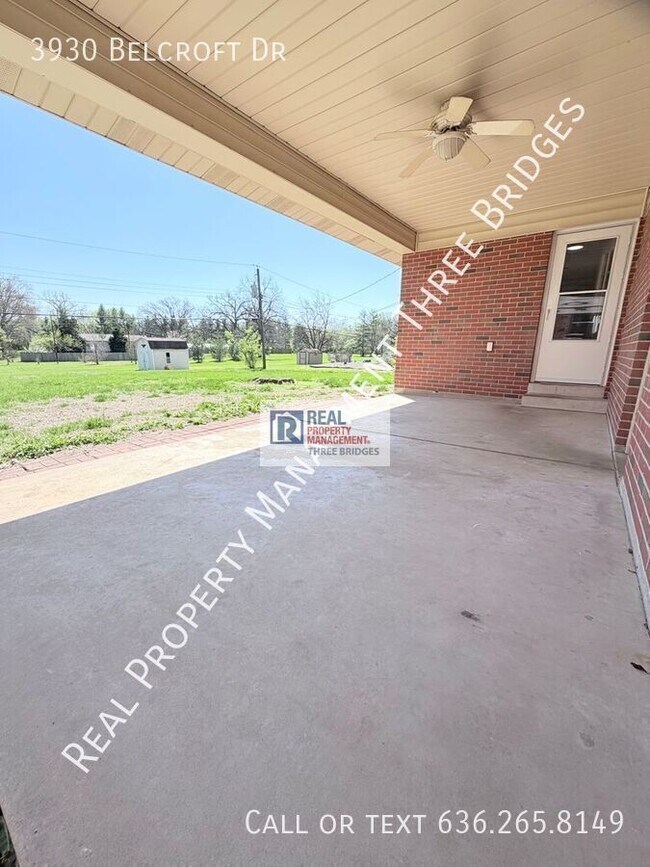 Building Photo - 3930 Belcroft Dr