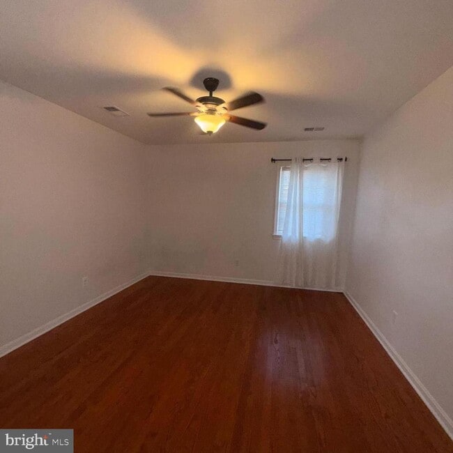 Building Photo - 8918 Virginia Ave