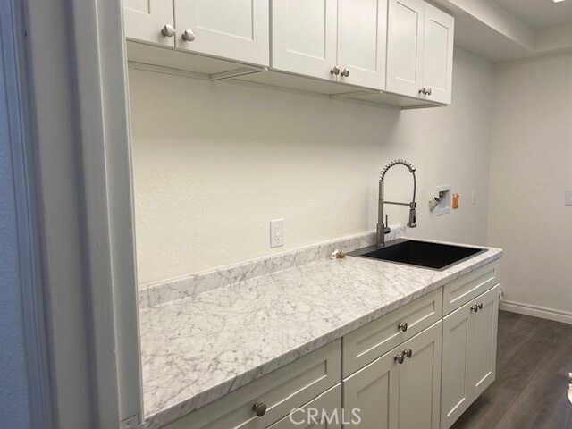 Building Photo - 24621 Dardania Ave