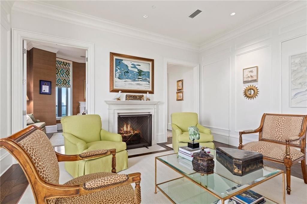 Building Photo - 3376 Peachtree Rd