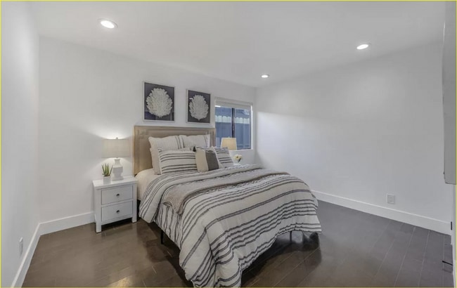 Building Photo - Beautiful Remodeled Home in Menlo Park *Walk to Meta Campus*
