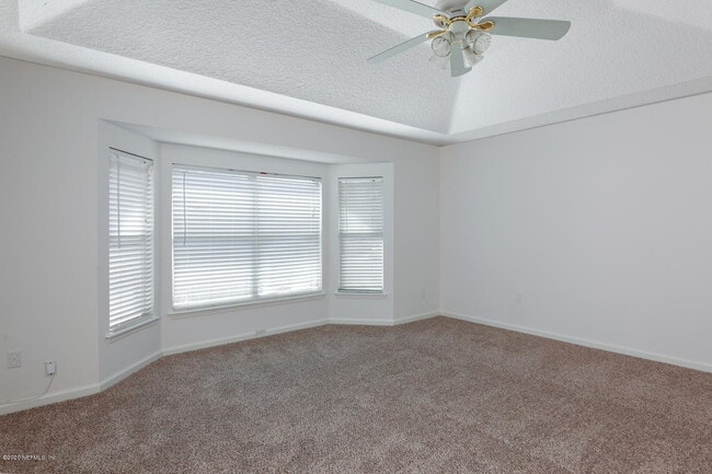 Building Photo - 8614 Derry Dr