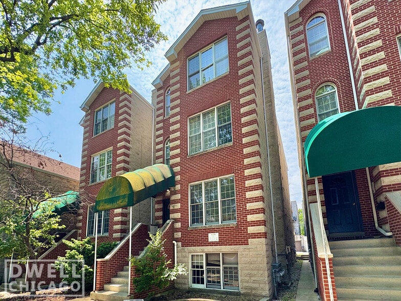 Building Photo - 920 N Paulina St