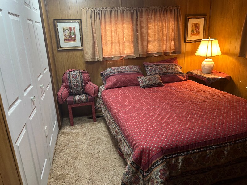 Building Photo - 914 Marsh Ave