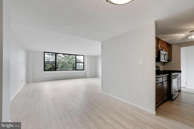 Building Photo - 4600 Duke St