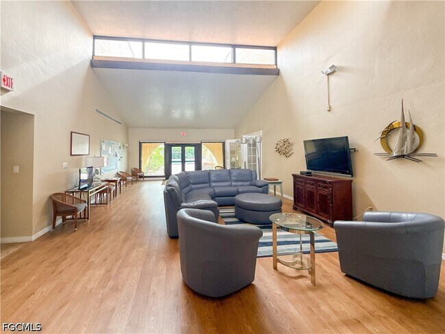 Building Photo - 6136 Whiskey Creek Dr