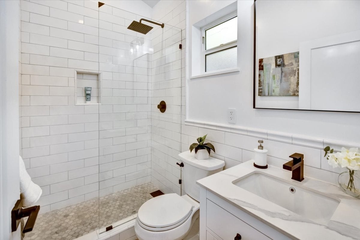 Building Photo - 3221 Hannah St