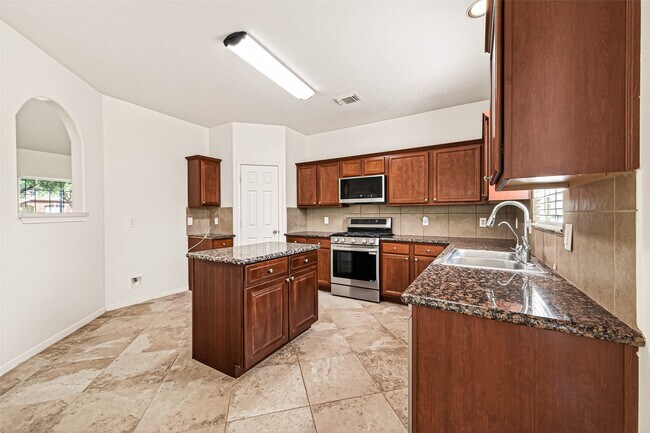Building Photo - 25135 Florina Ranch Dr