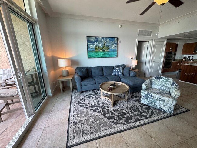 Building Photo - 1350 Main St