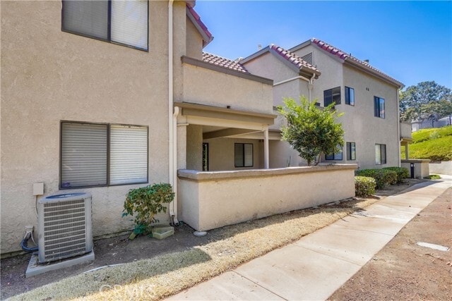 Building Photo - 25941 Montemar