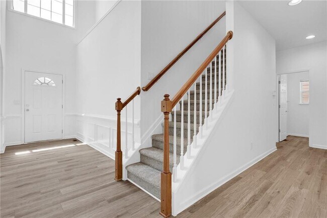 Building Photo - 1471 Leisure Lake Ln