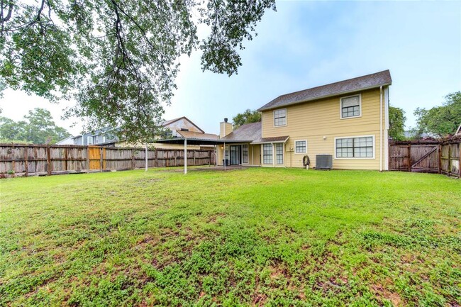 Building Photo - 5811 Mackmiller Dr