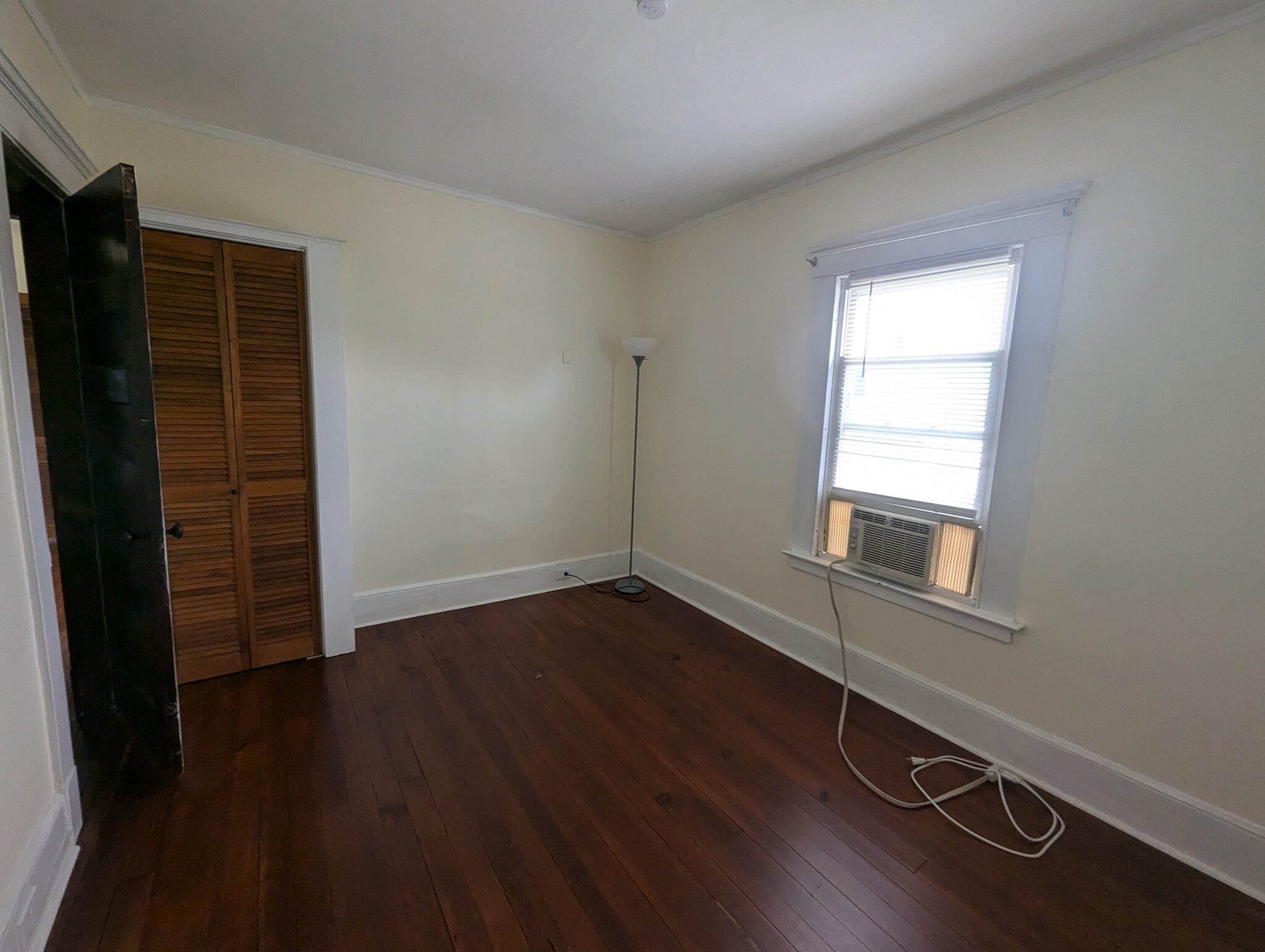 Building Photo - 11 Belmont St