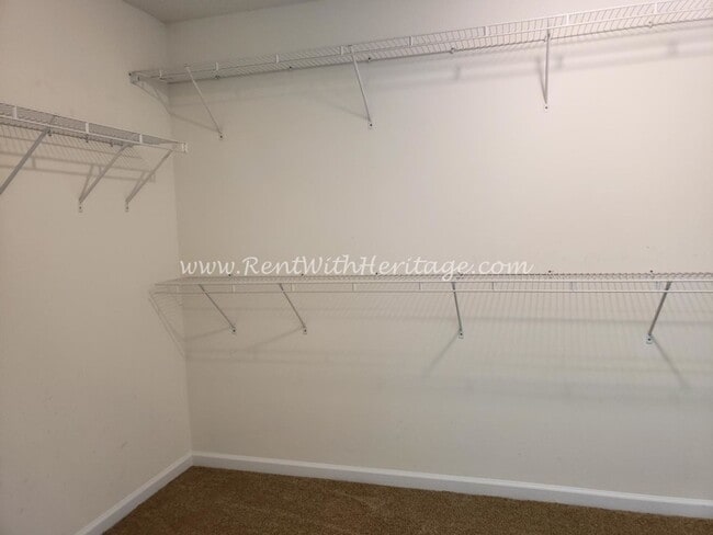 Building Photo - Gorgeous Brick Home with Golf Course / Lake View in Popular Mirror Lake Golf/ Swim / Tennis Subdi...