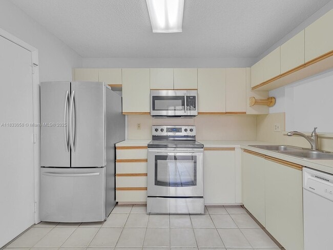 Building Photo - 11050 Nautilus Dr