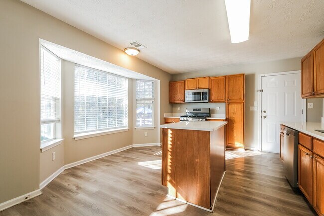 Building Photo - 100 Old Surrey Ct