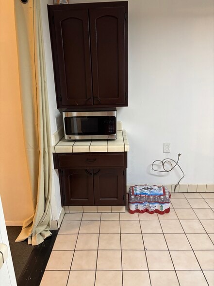 Building Photo - 309 Forrest Ave