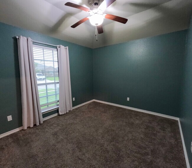 Building Photo - 7745 Corral Dr