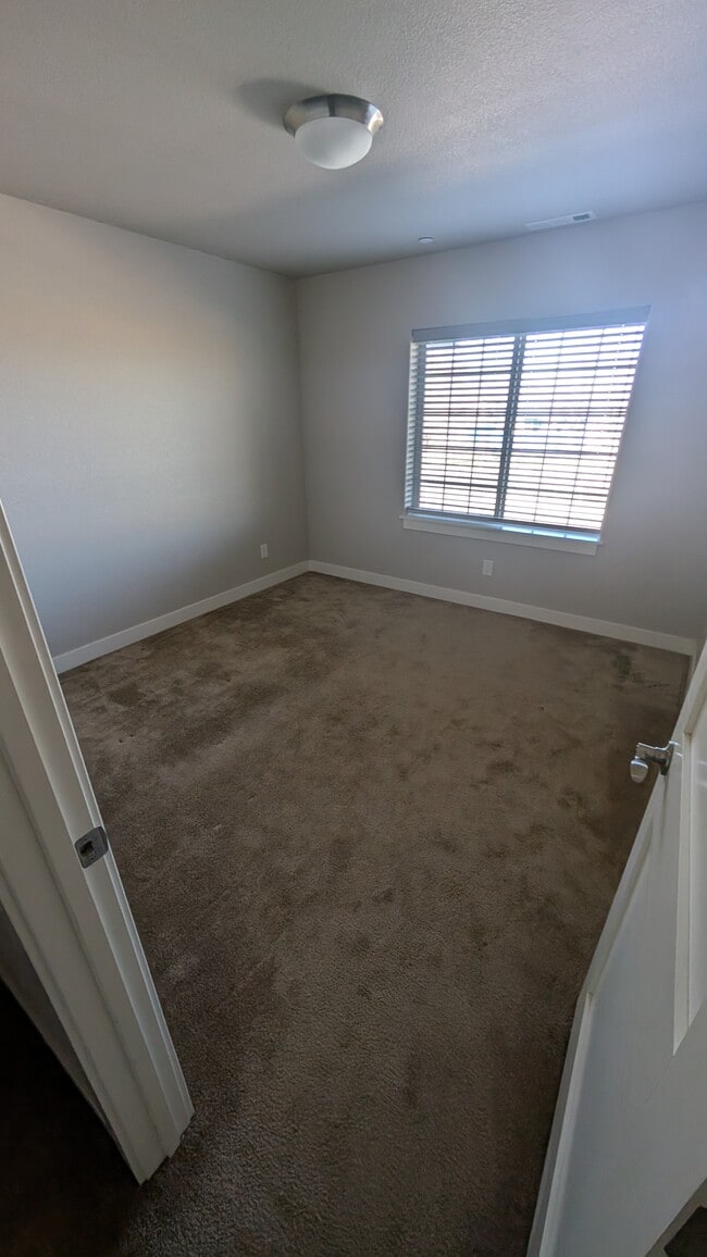 Building Photo - 1156 Montevideo Cir