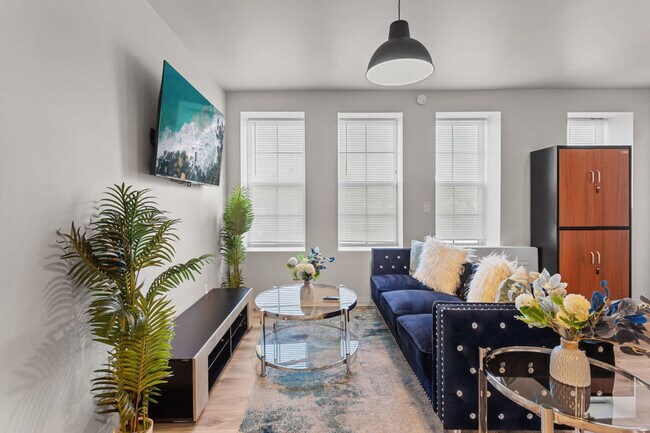 Building Photo - 1800 W Bethune St