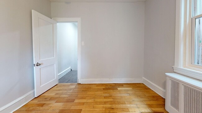 Building Photo - 3 Bedroom Home - OK for Section 8 Voucher ...