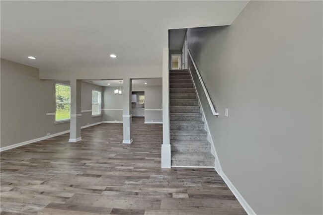 Building Photo - 4087 Rosebud Park Dr