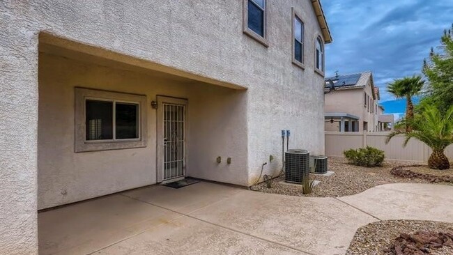 Building Photo - 1115 Aldenwood Ave