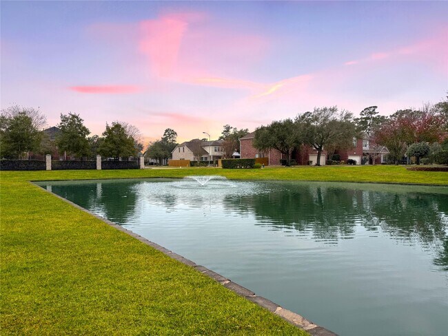 Building Photo - 1446 Sherwood Park Cir