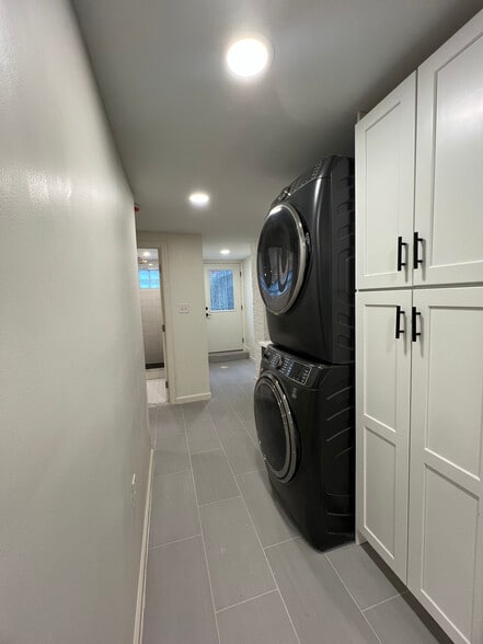 Front load laundry in-unit - 1802 2nd St NW