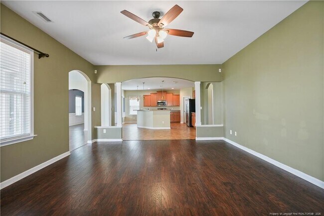 Building Photo - 415 Highgrove Dr