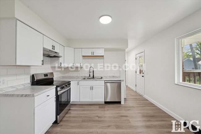 Building Photo - 4209 Penelope Dr