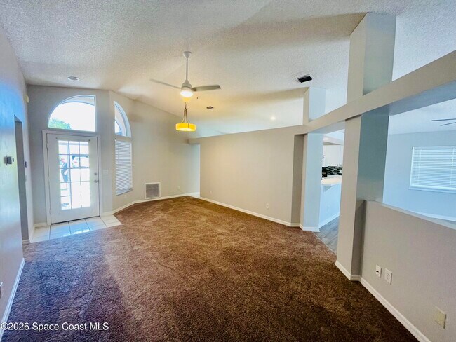 Building Photo - 8043 Bracken Ln