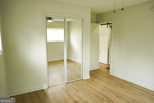 Building Photo - 1875 Dunlap Ave