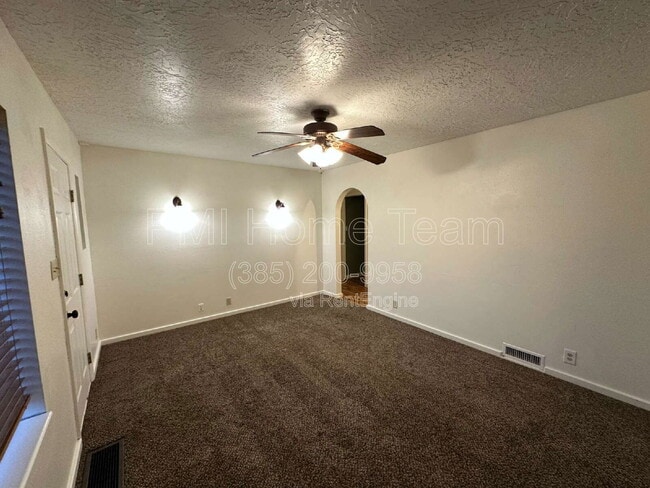 Building Photo - 3435 N Hwy 162