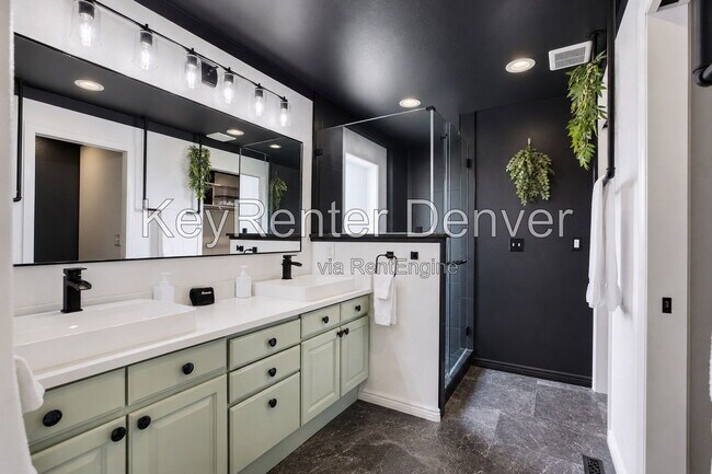 Building Photo - 3420 W 98th Pl