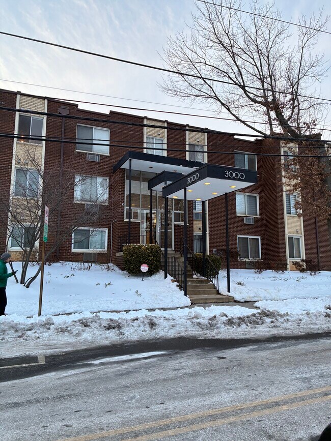 Building Photo - 3000 7th St NE