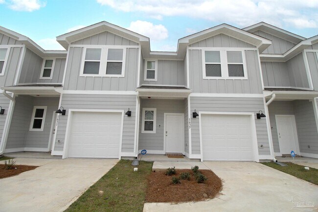 Building Photo - 1635 Iroquois Ct