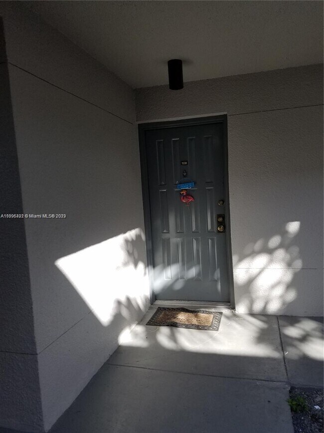 Building Photo - 13240 SW 88th Ln