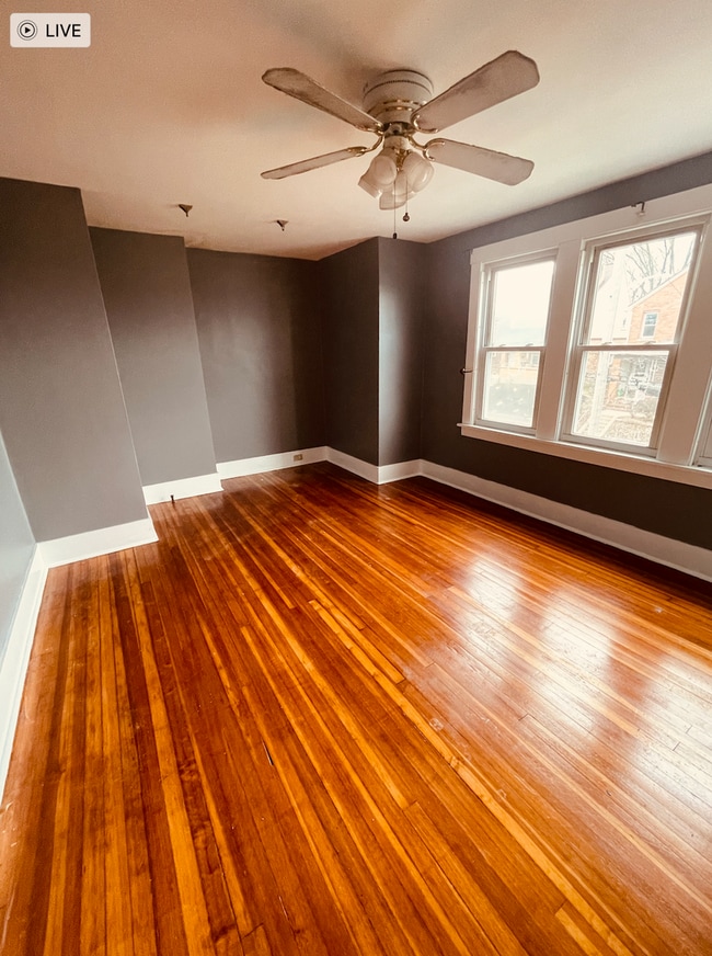 Building Photo - 2 Bed 1 Bath- Pittsburgh Pa
