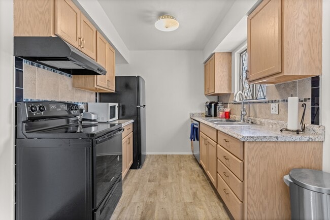 Building Photo - 3618 Heritage Pkwy